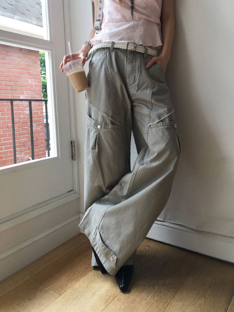 nobiyaka(ノビヤカ)の「Rivet panel cargo pants(Pants)」