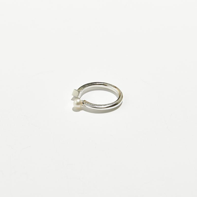 Solid Cube Pearl Open Ring