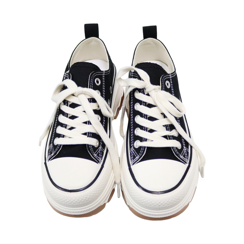 BOLD SNEAKERS