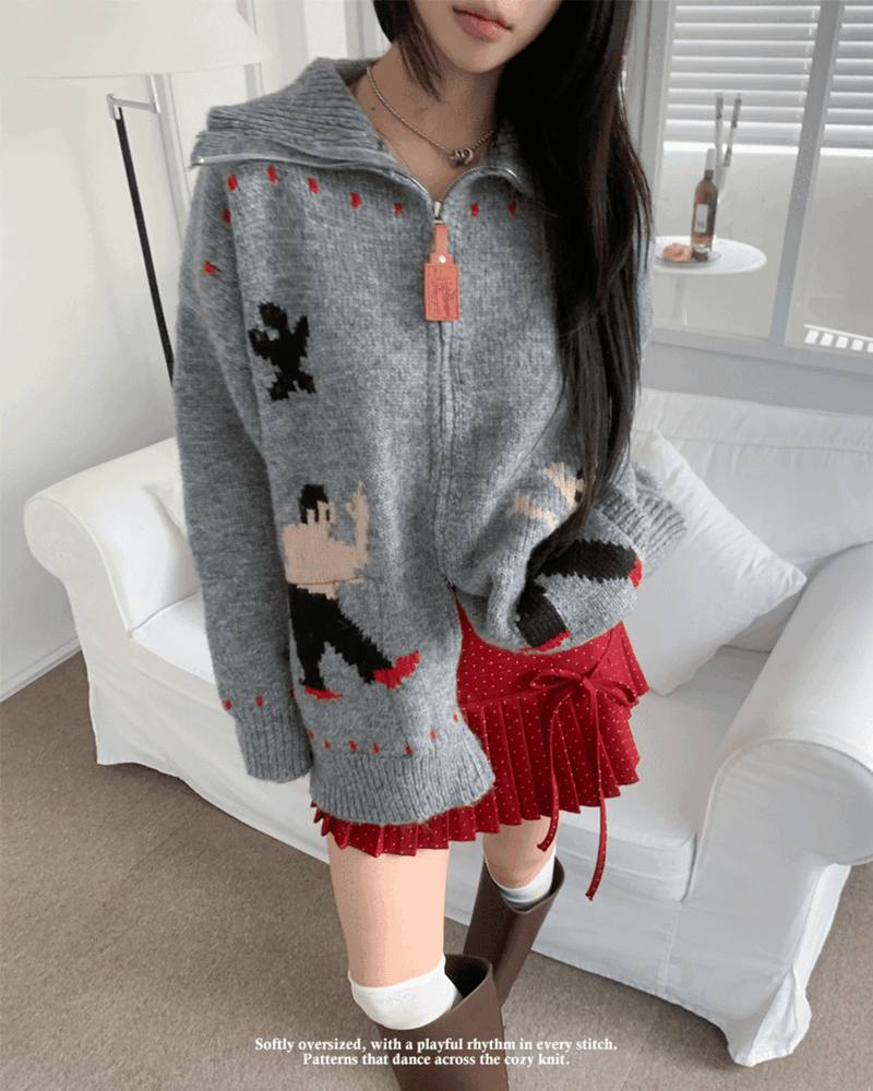 GUSTA（グスタ）の「Sugar Dance Loose Fit Knit Zip-Up High Neck Cardigan (2 Colors)（Tops）」