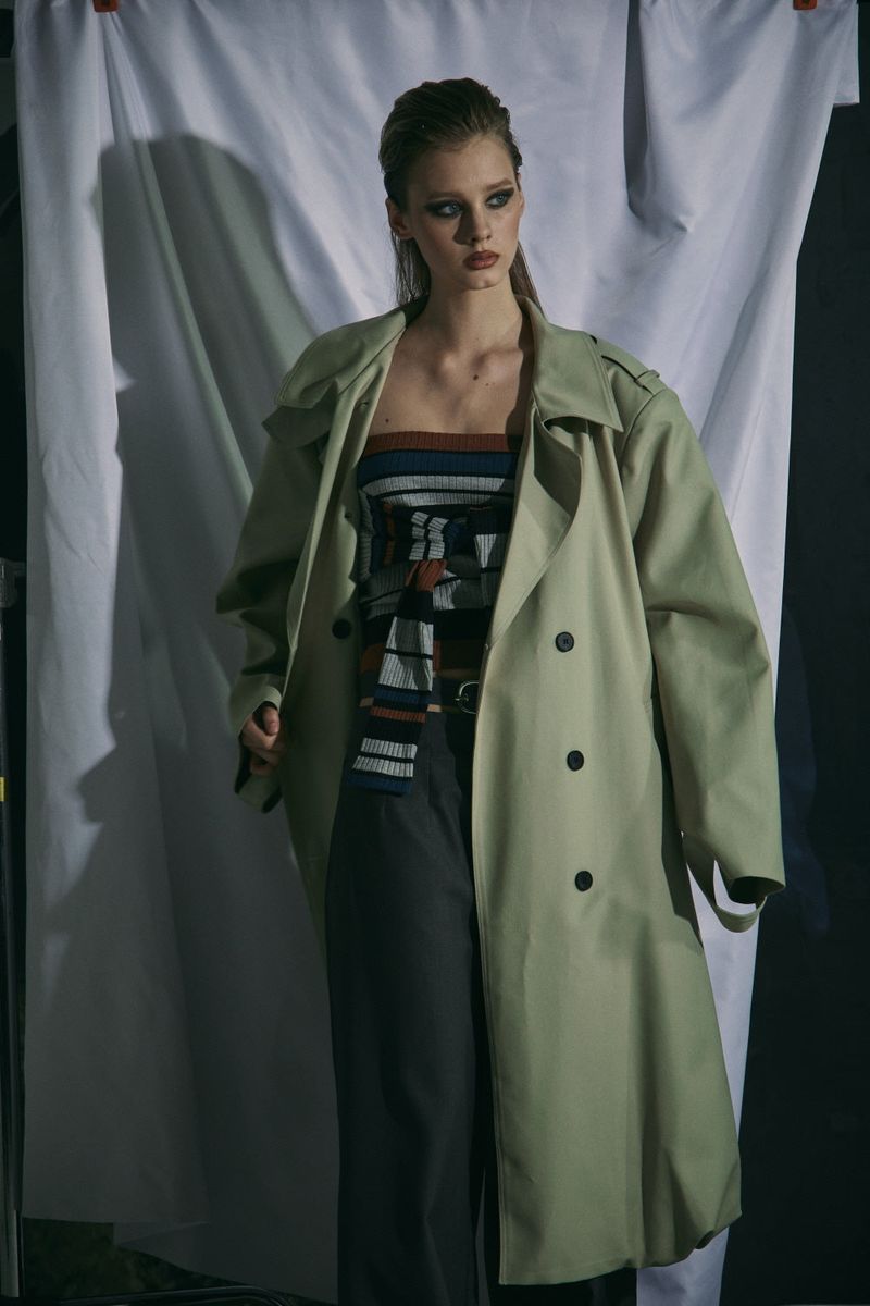 BALLOON TRENCH COAT -BEIGE
