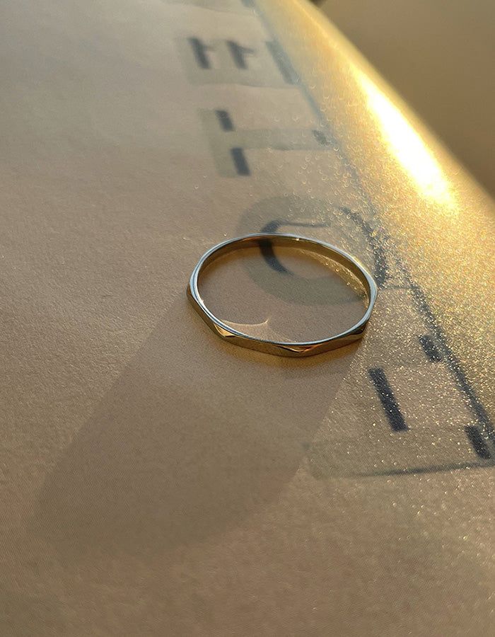 ASCLO(エジュクロ)の「ASCLO Octagon Thread Ring(Accessories)」