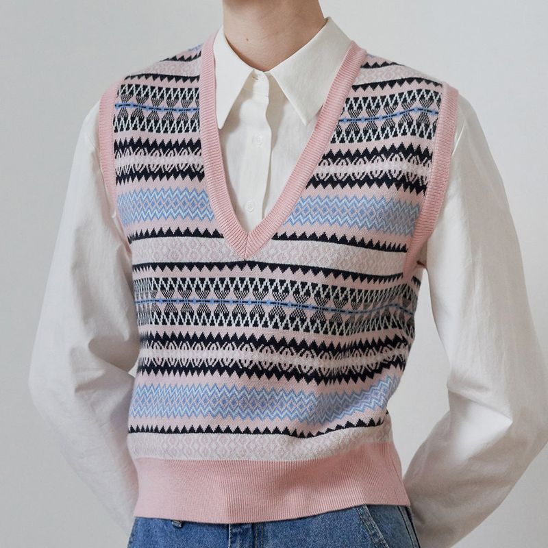 URAGO（ユラゴ）の「Indie jacquard vest（Tops）」