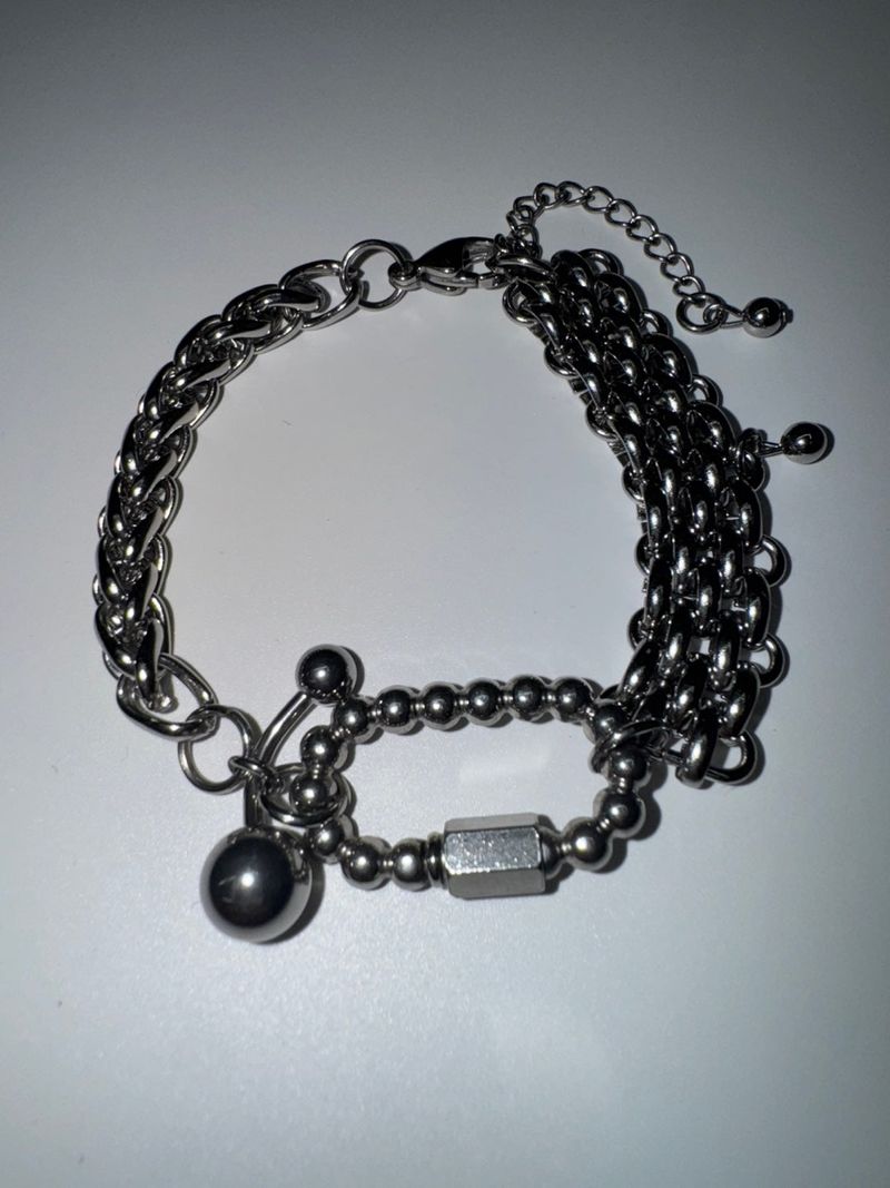 Hardcore bracelet.09