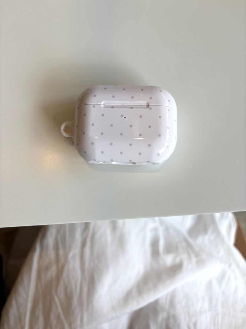 petal dot airpods case