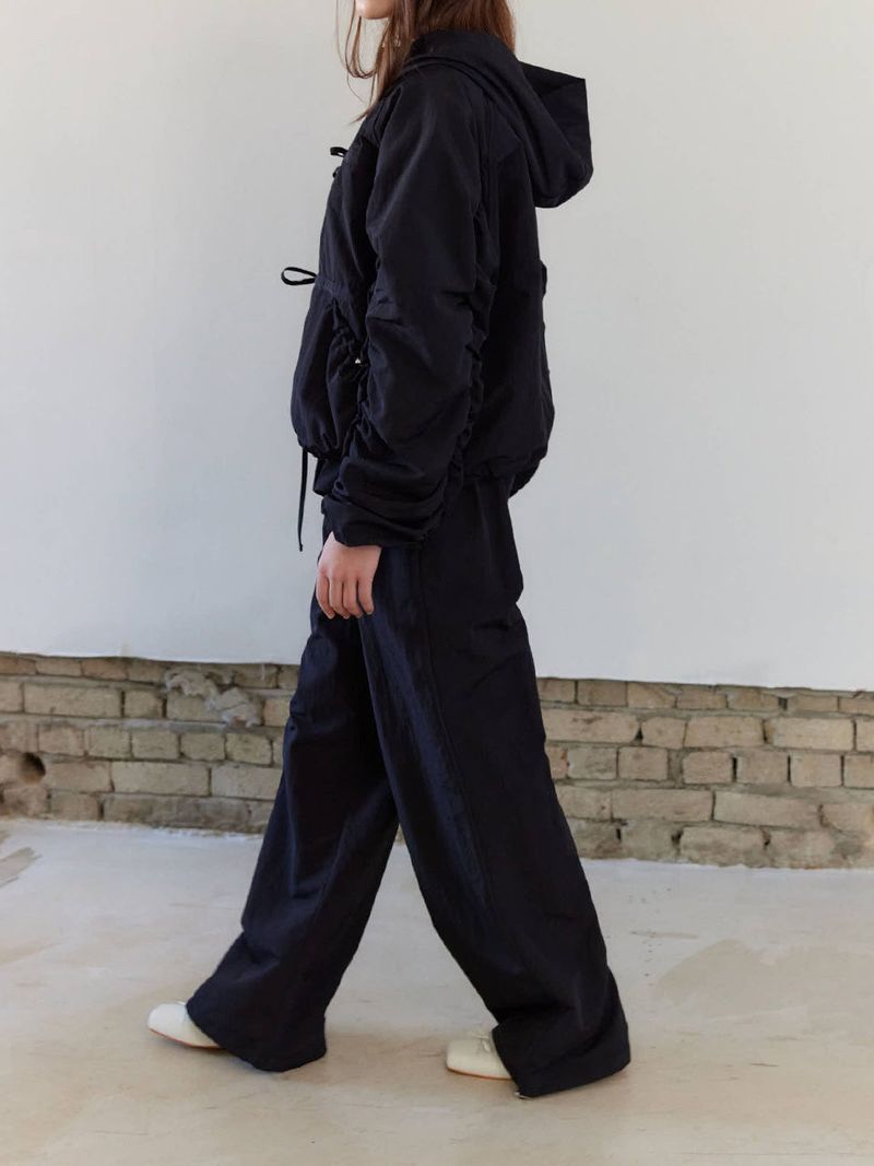 SHIRRING HOODIE WINDBREAKER / BLACK