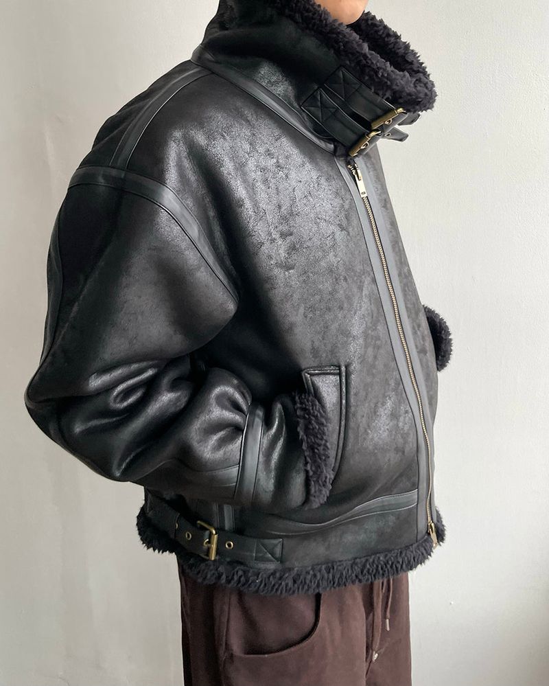 Dual Crop Leather Mustang