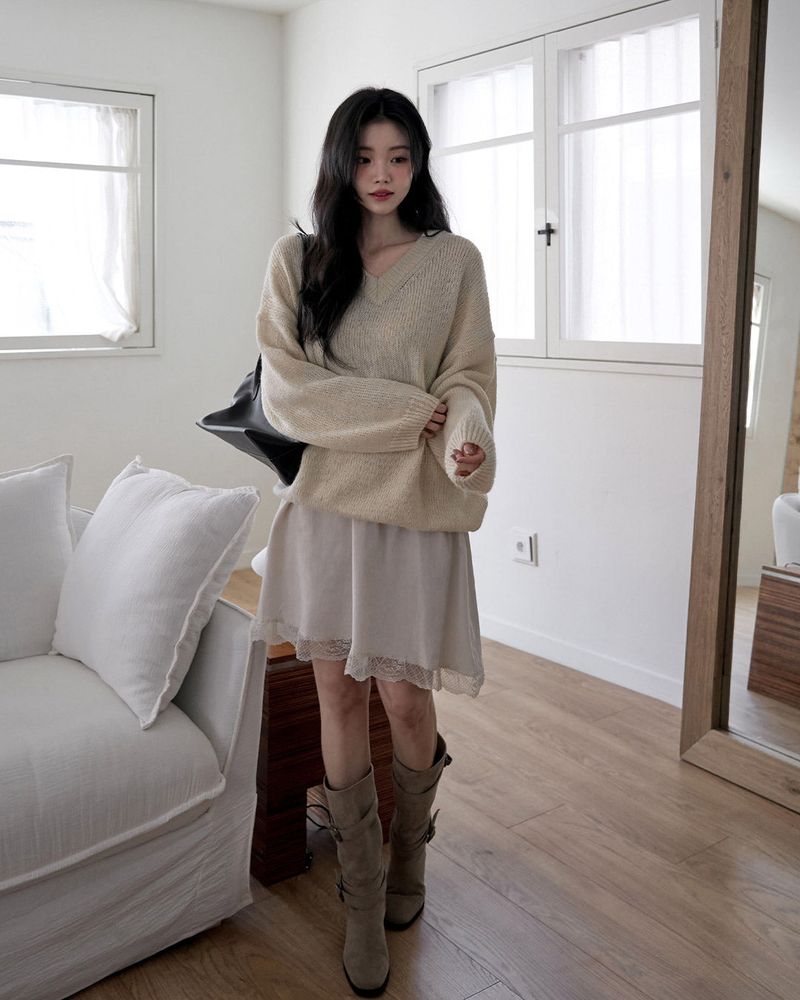 Revender unbalanced lace skirt