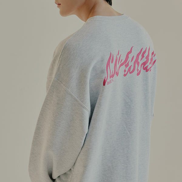 ROMANTIC CROWN（ロマンティッククラウン）の「BLAZE LOGO CREWNECK（Tops）」