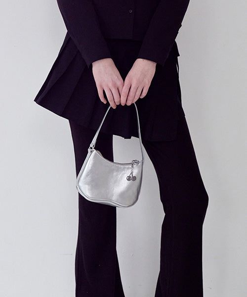 KIRSH（キルシー）の「POCKET SIGNATURE HANDBAG [SILVER]（Bags）」