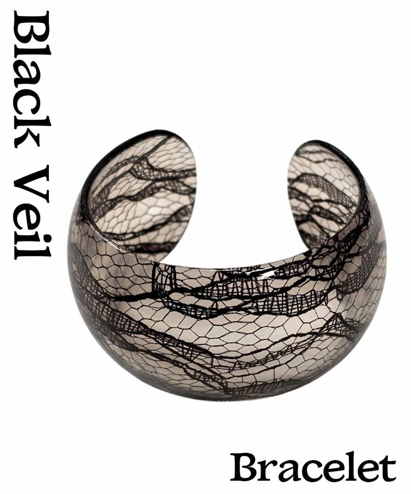 Adamdree（アダムドリー）の「Black Veil Lace Bangle Bracelet（Accessories）」