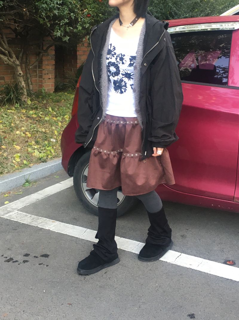 eyelet tier skirt