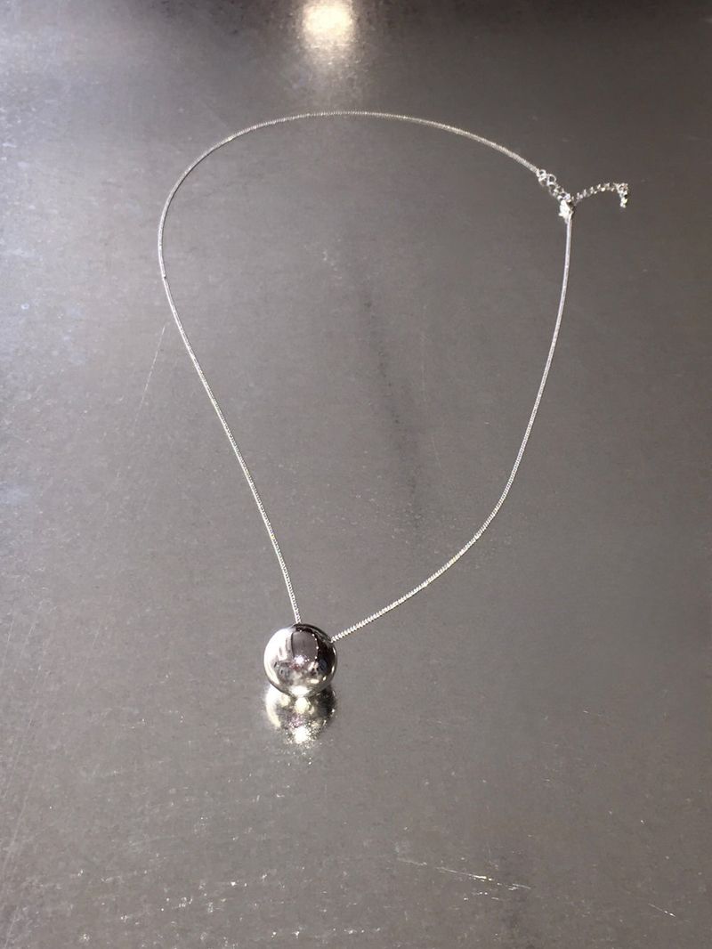 DUGGY（ダギー）の「Silver Ball Long Necklace (1color)（Accessories）」
