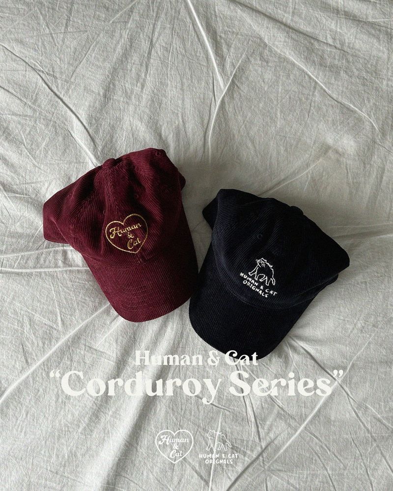 SURPRISE CAT CORDUROY BALL CAP / NAVY