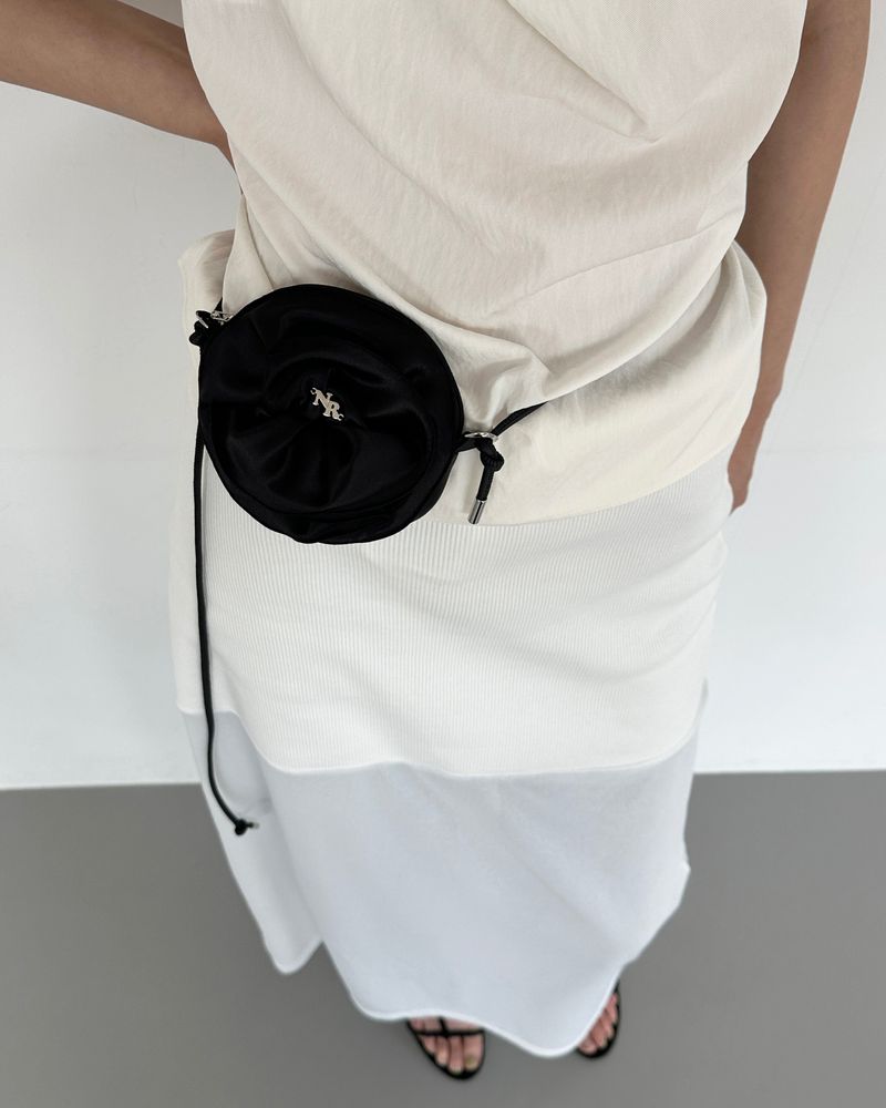 Nareaf pouch bag (black)