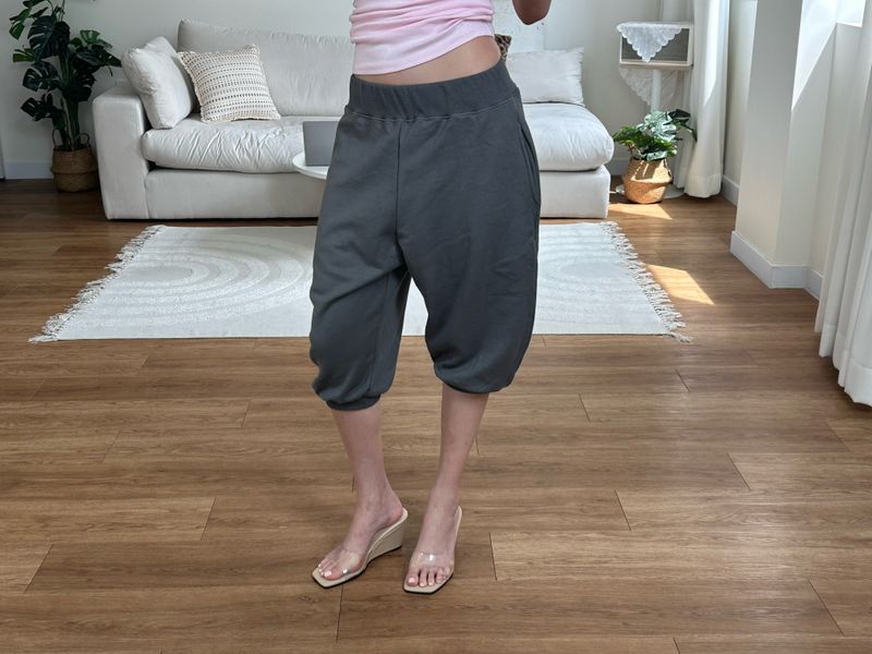 balloon sweat capri pants