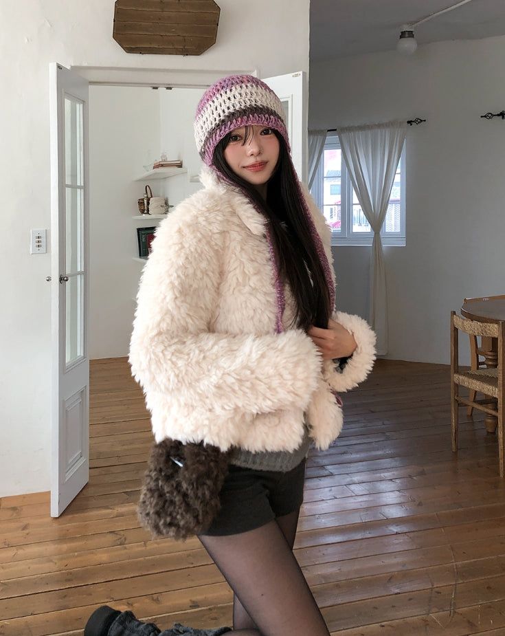 ULAN(ユレン)の「Chewy Shearling Fur Toggle Crossbody Bag(Bags)」