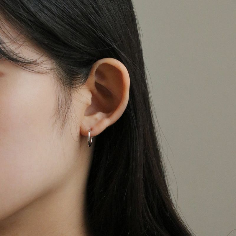 Less is more（レスイズモア）の「silver open ring earring (925 silver)（Accessories）」