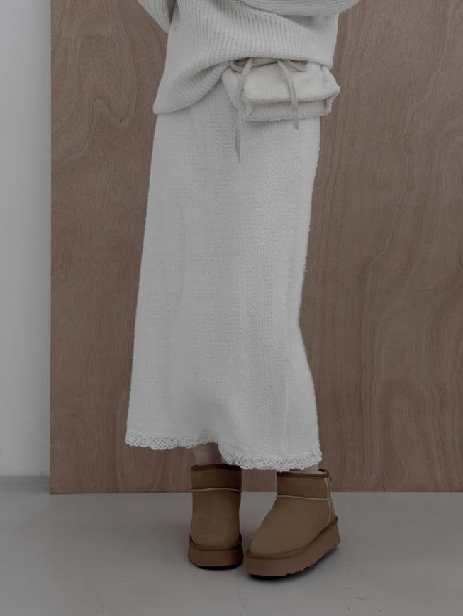 Cozy Lace Knit Long Skirt