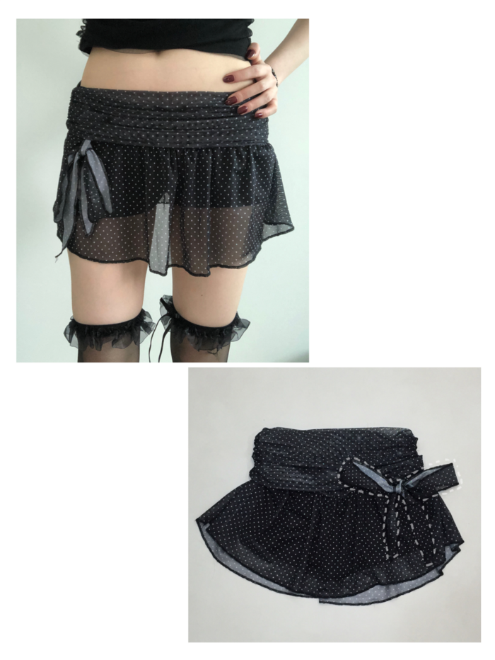 onthenextpage（オンザネクストページ）の「Dot Ribbon Strap Skirt (Black（Skirts）」
