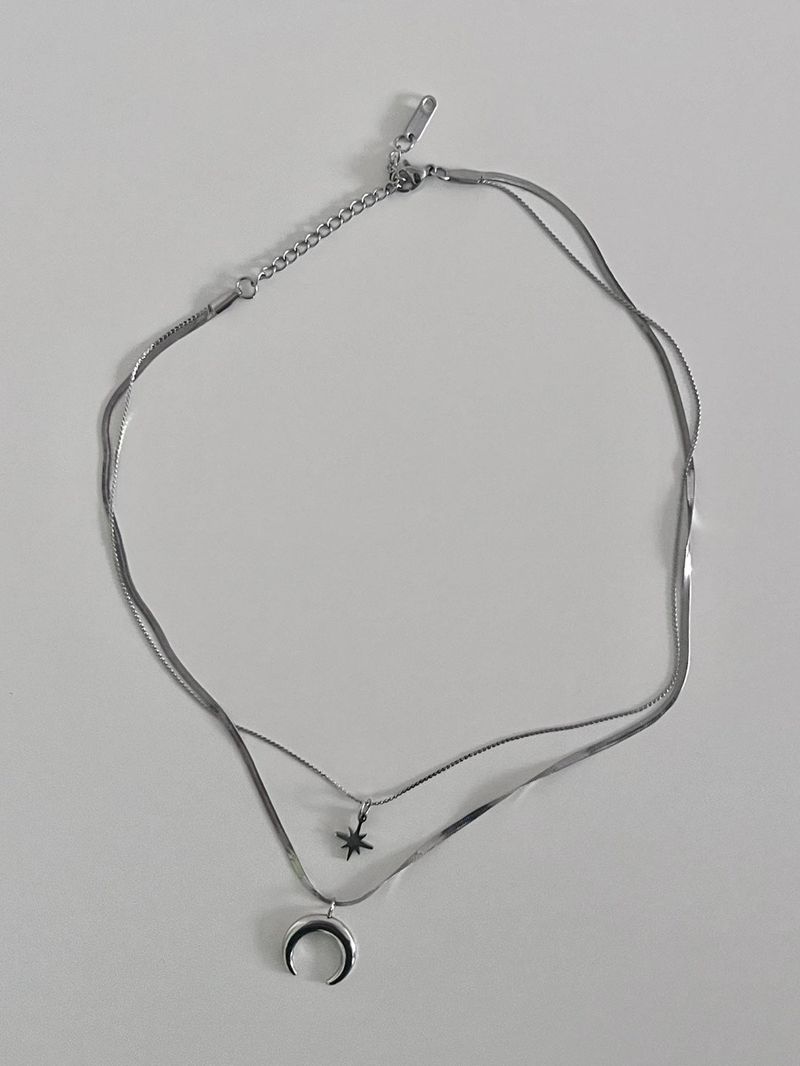 Fraise necklace