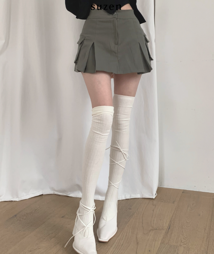 suzen（スゼン）の「ソニアゴルジロングニーソックス (2color)（ファッション小物）」