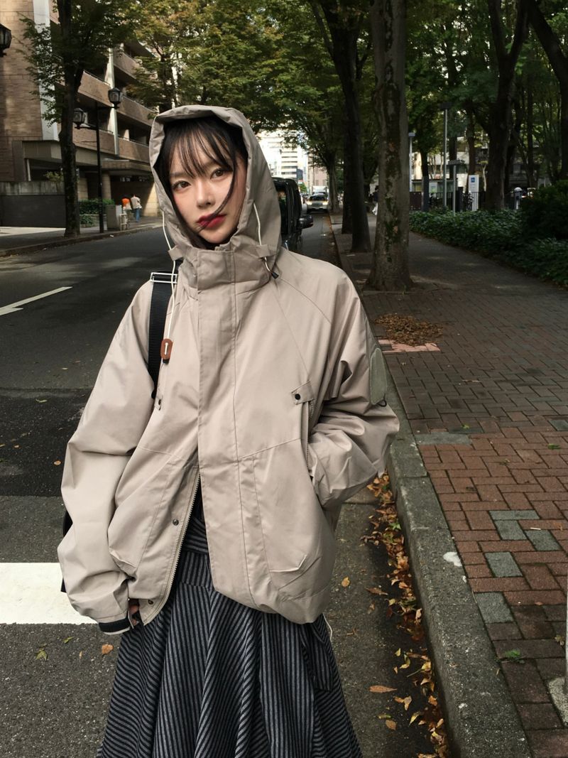 Harper Gorp Hooded Windbreaker (4c)