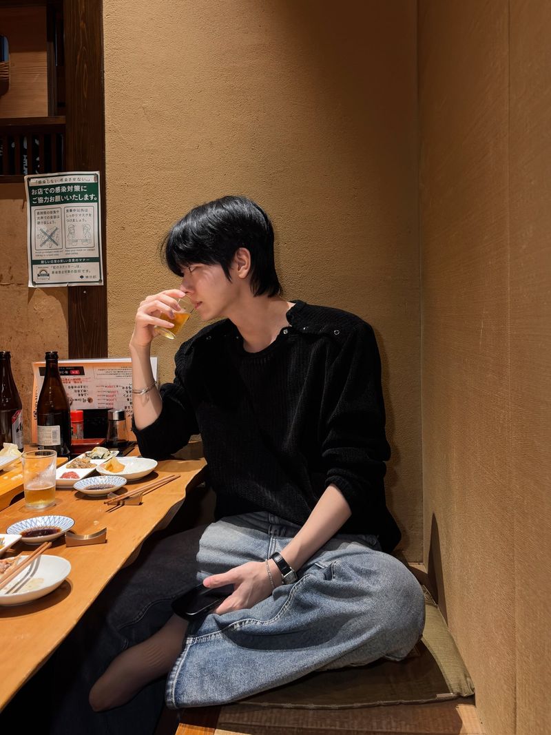 Deir shoulder snap long sleeve