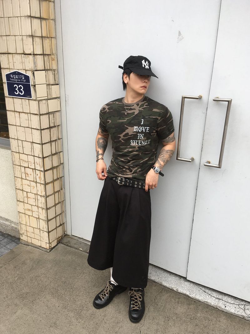 No.1811 S lettering camo half T