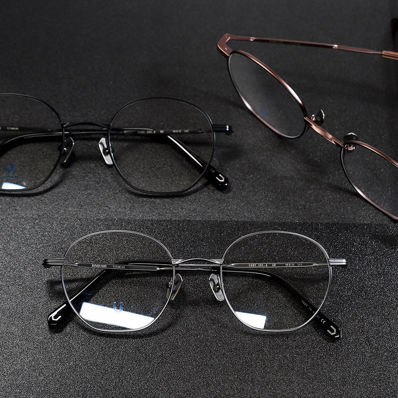 Knouun Round titanium glasses CODE. 101. A gray