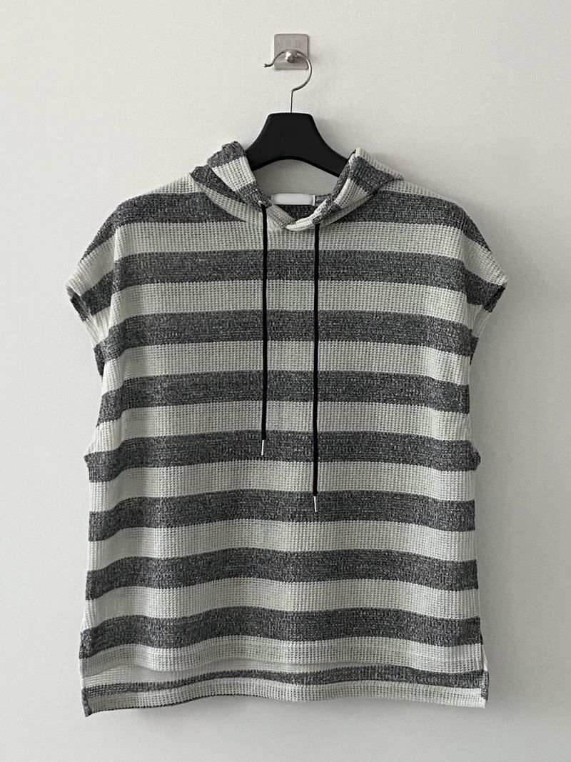 Grunge stripe knit vest