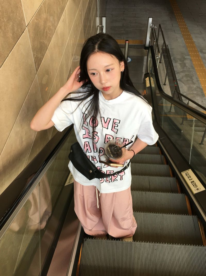 Cool Over Curved Nylon Pants (7c)