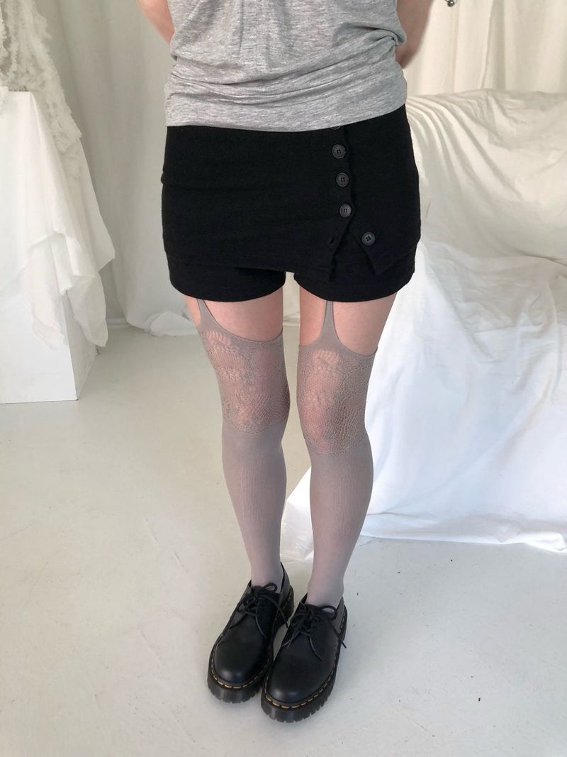 Button folding shorts