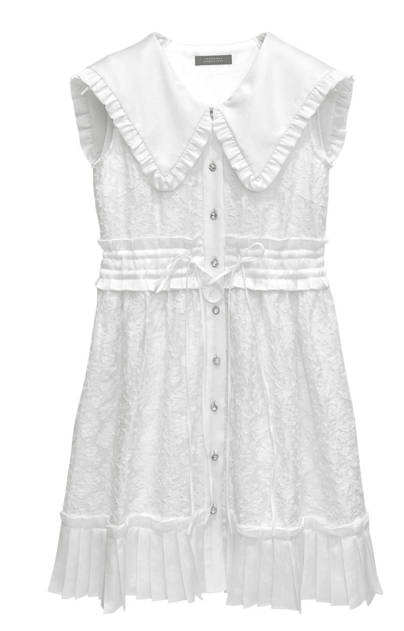 Big collar dress