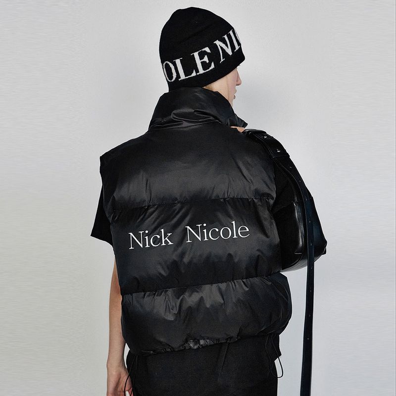 NICK&NICOLE（ニック＆ニコール）の「ニコルシグネイチャーペディンベスト（ジャケット/アウター）」