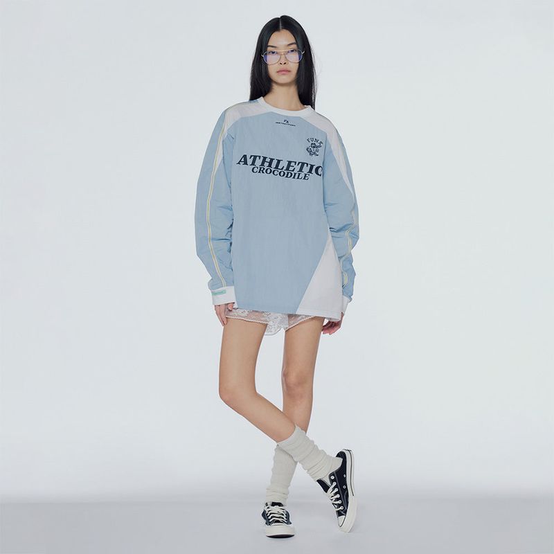 Sporty graphic sweatshirt