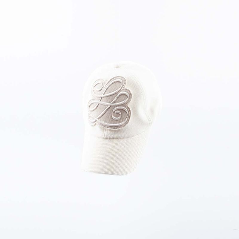 ETERNAL YOU(エタナールユー)の「Clef(Hats)」