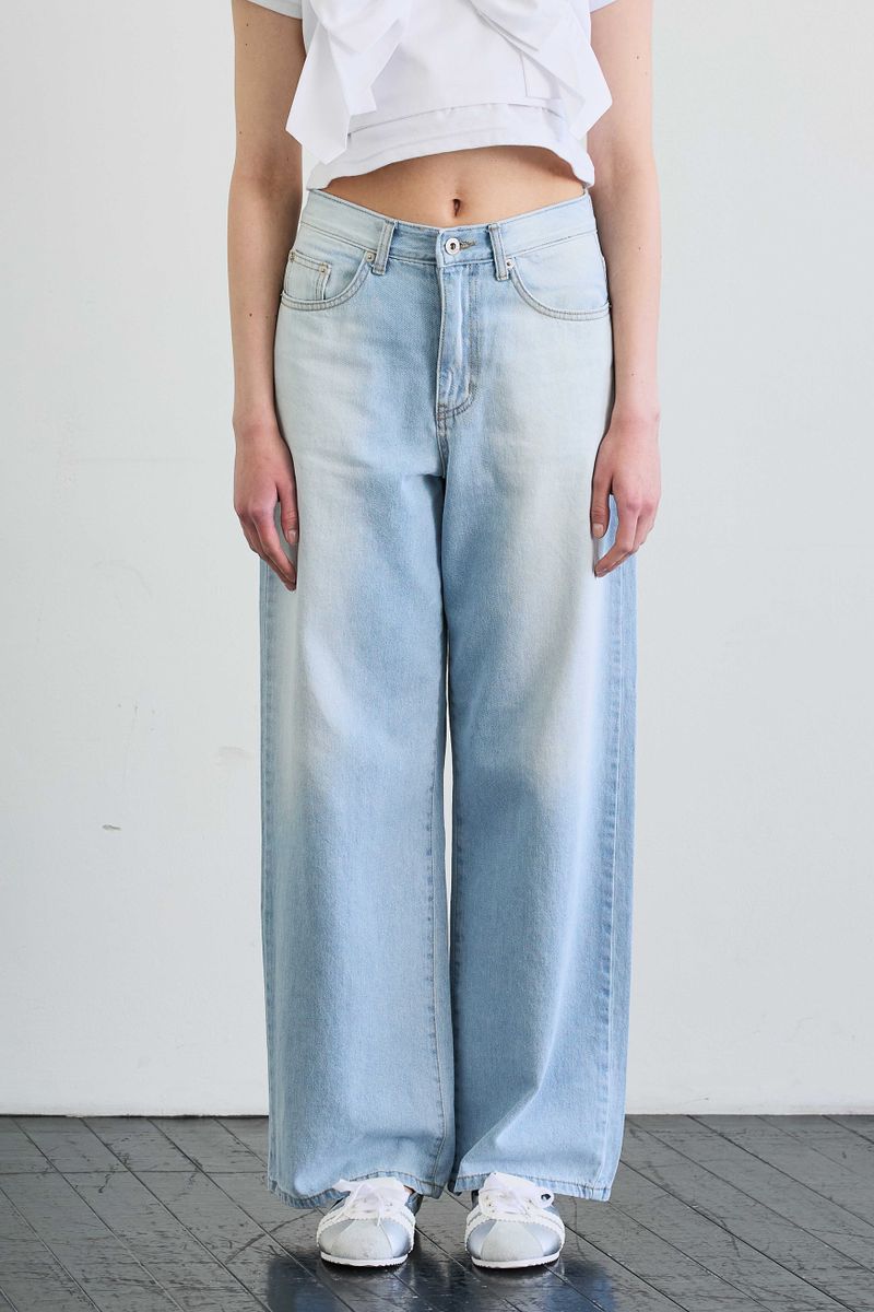 ARIKIM（アリキム）の「AZURE WIDE DENIM PANTS / SKY BLUE（Pants）」