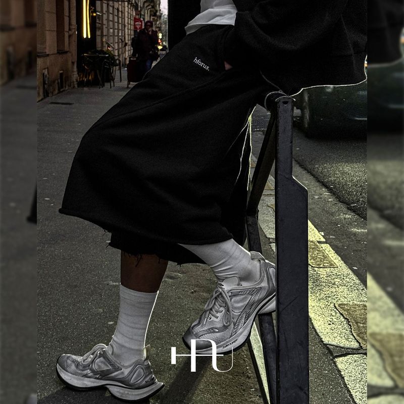 hforus（エイチフォーアス）の「[HFORUS MADE] アーマーカットオフバミューダパンツ イン ブラック（パンツ）」