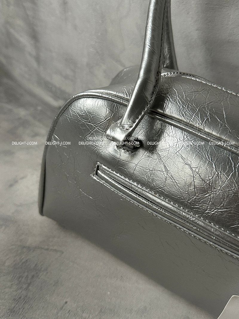 Silver Pocket Backcuckoo Shoulder Bag