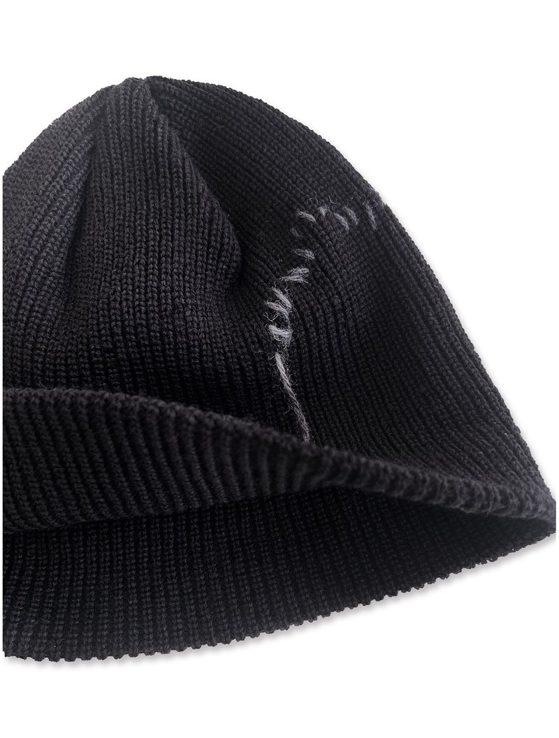 Wave Hand Stitch Detail Beanie / Black