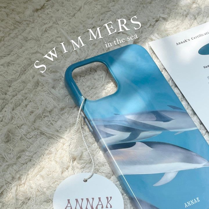 [swimmers in the sea hard case]