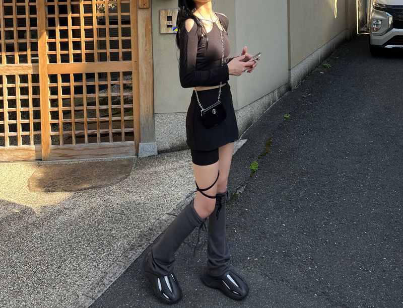 アンバランスストラップコットンレッグウォーマー