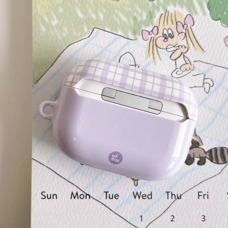 ofmoi（オブモイ）の「ライラックAirpods ケース（スマホグッズ/小物）」
