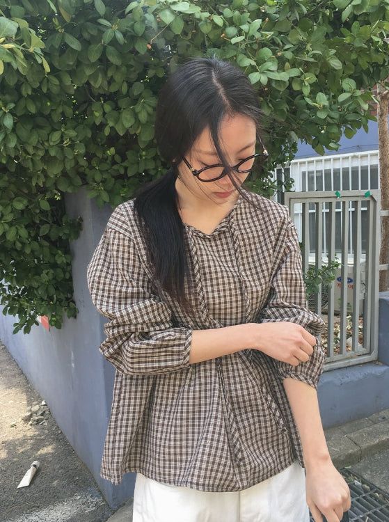 BAON（バオン）の「26SS★ [BAONHAUS] Lumie Check Ribbon Blouse（Tops）」