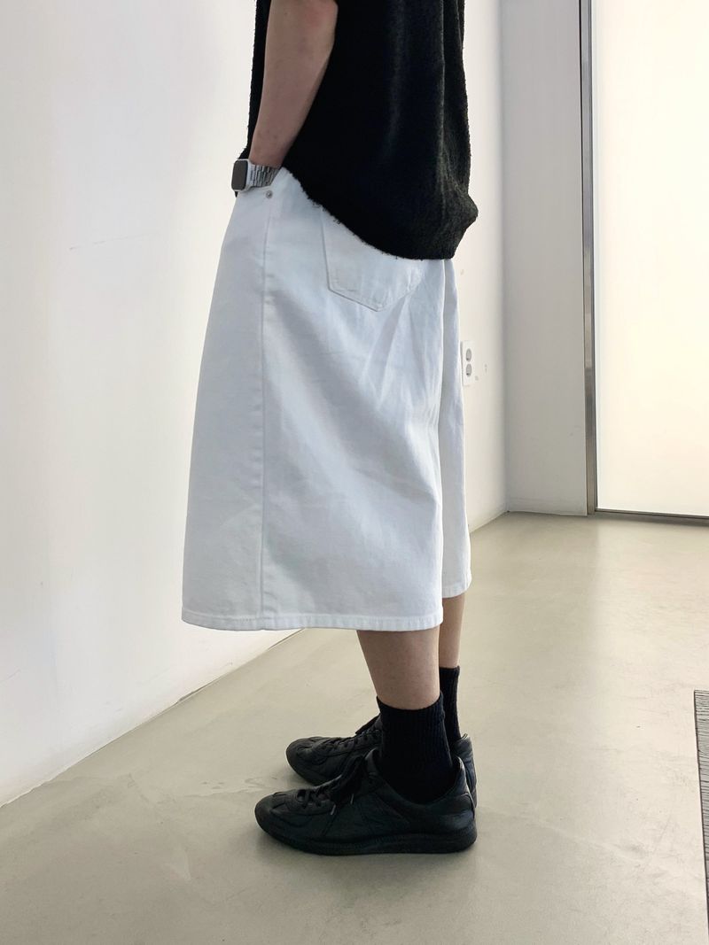 Suzuka White Bermuda Denim Pants