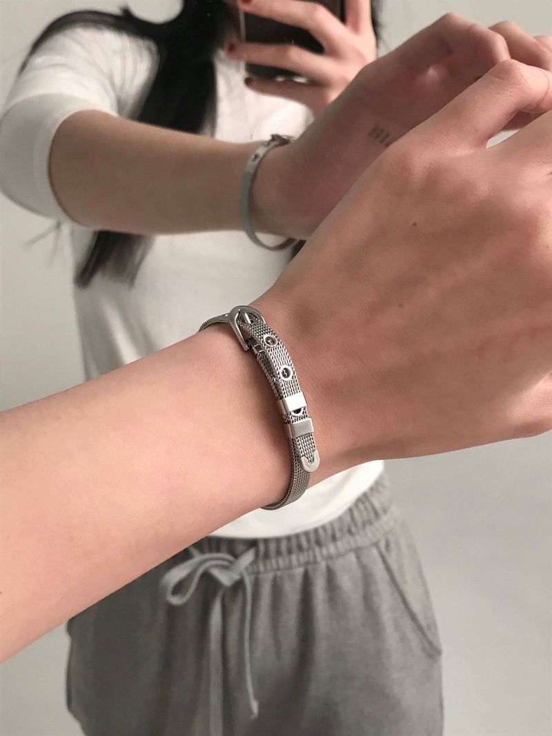 belt bracelet
