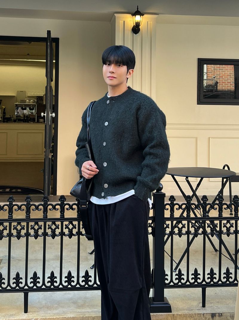 Brush wool cardigan