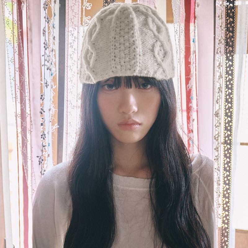 cable knit beanie ivory