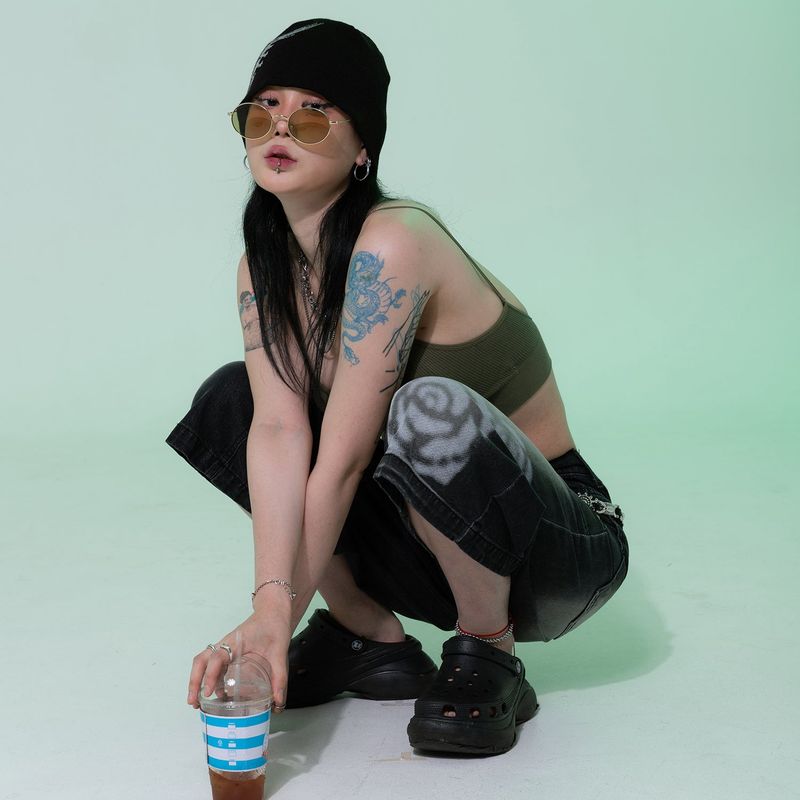 misslulz（ミスルルズ）の「Fire Rose Bermuda Denim Pants Black（Pants）」